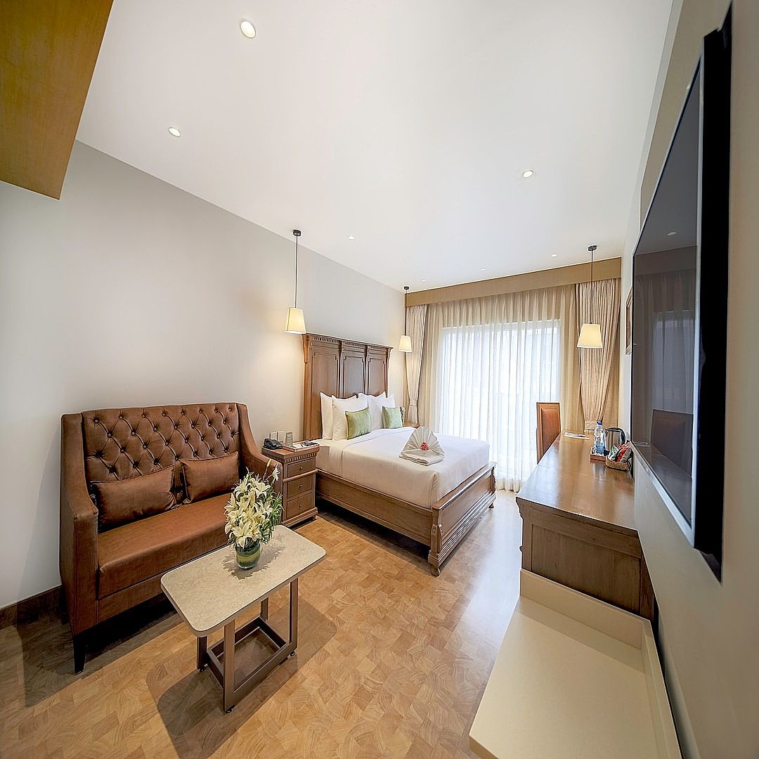 Jade Suites Standard Room 4