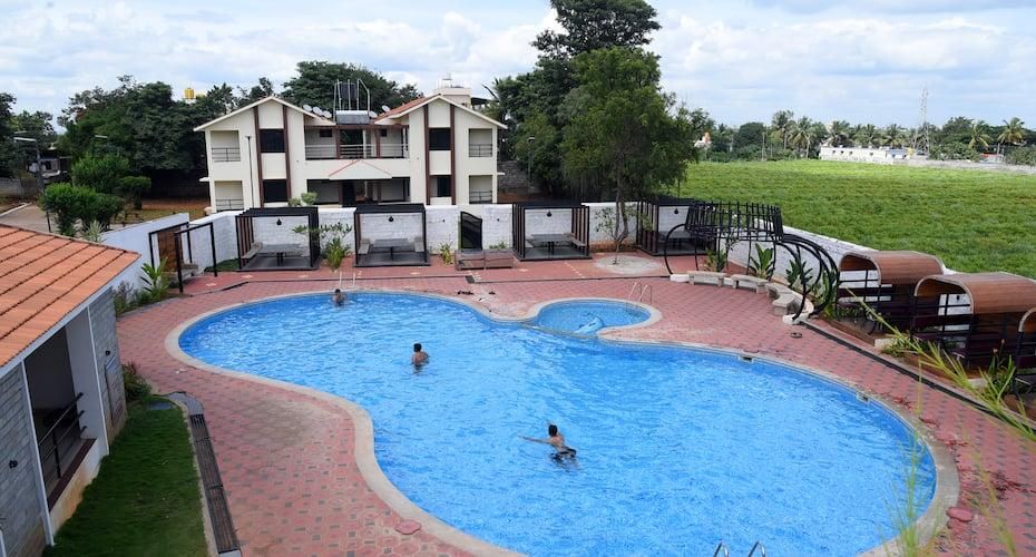 Dvg Socials - Davangere - swimming pool