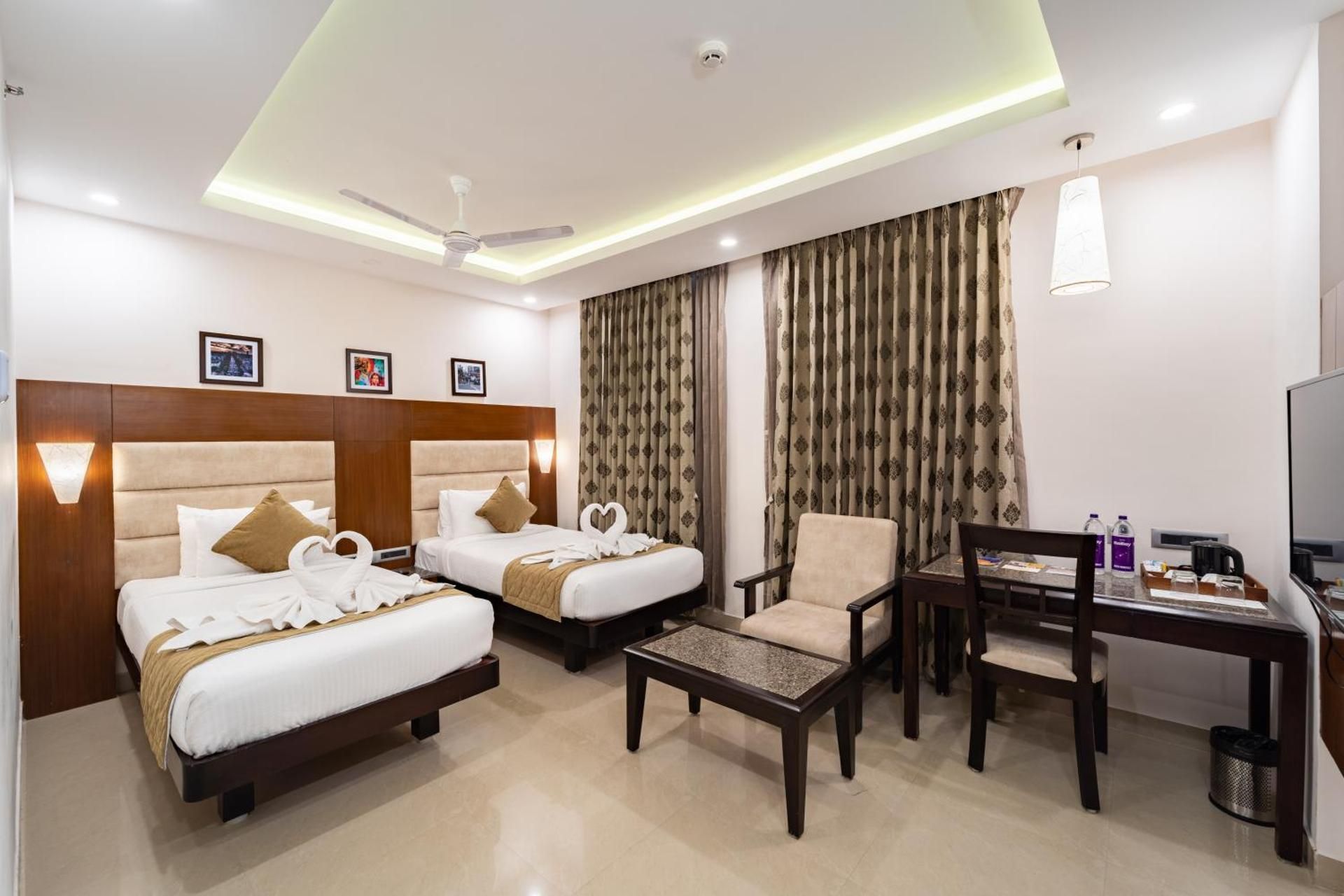 La Grrande Malar Superior Twin Room 3