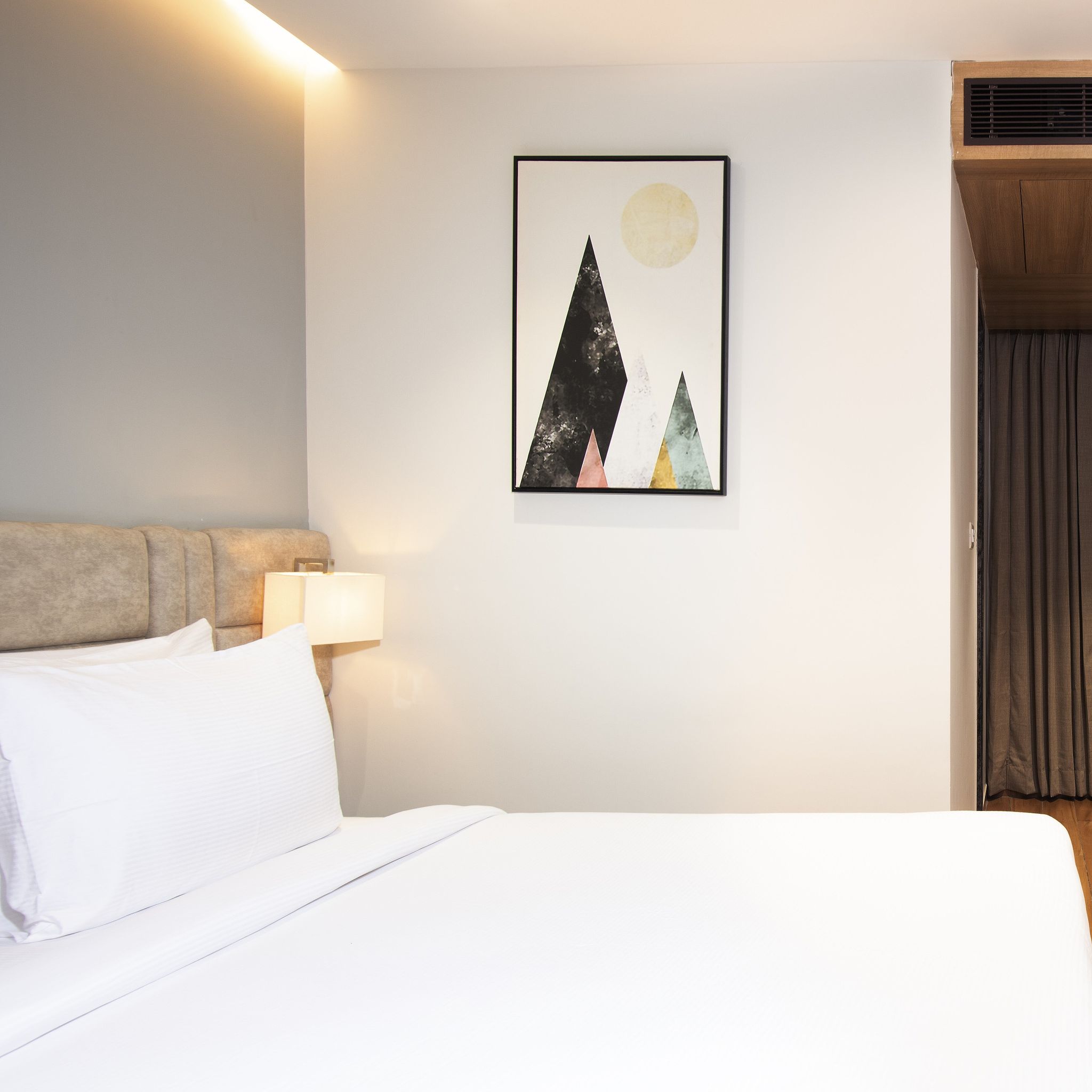 Northway Hotel  Executive Room 9