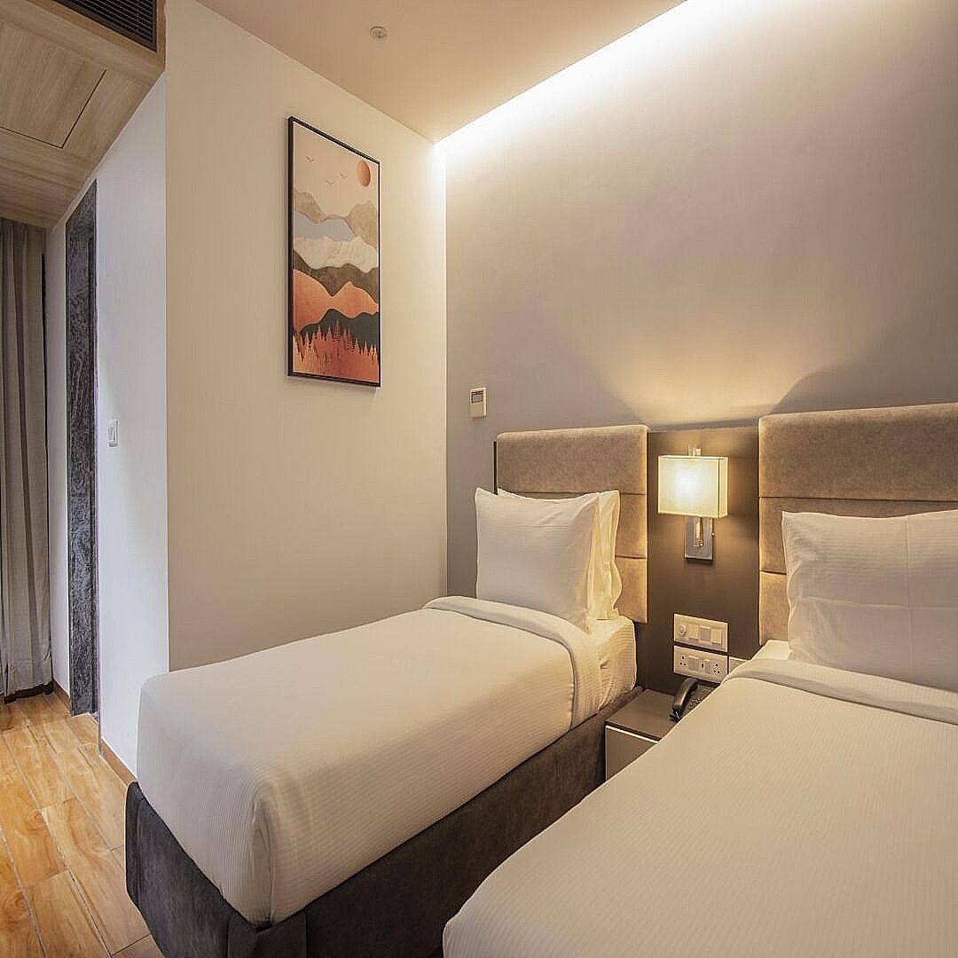 Twin Bed Room