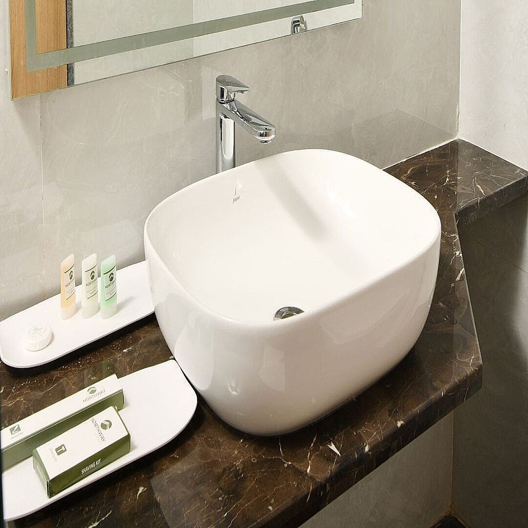 Northway Hotel  Executive Room 6