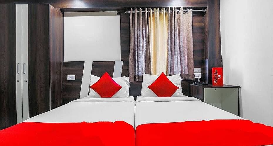 ELEGANCE INN Standard Room