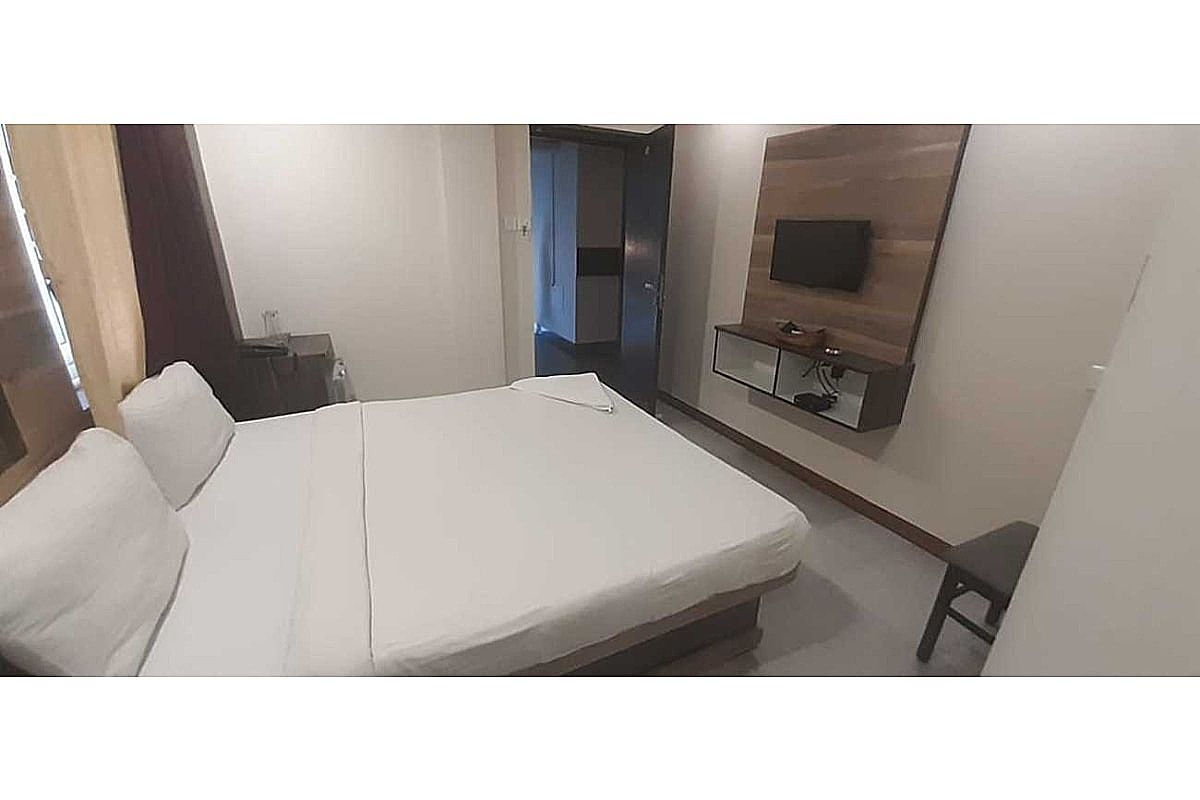 ELEGANCE INN Standard Room 6