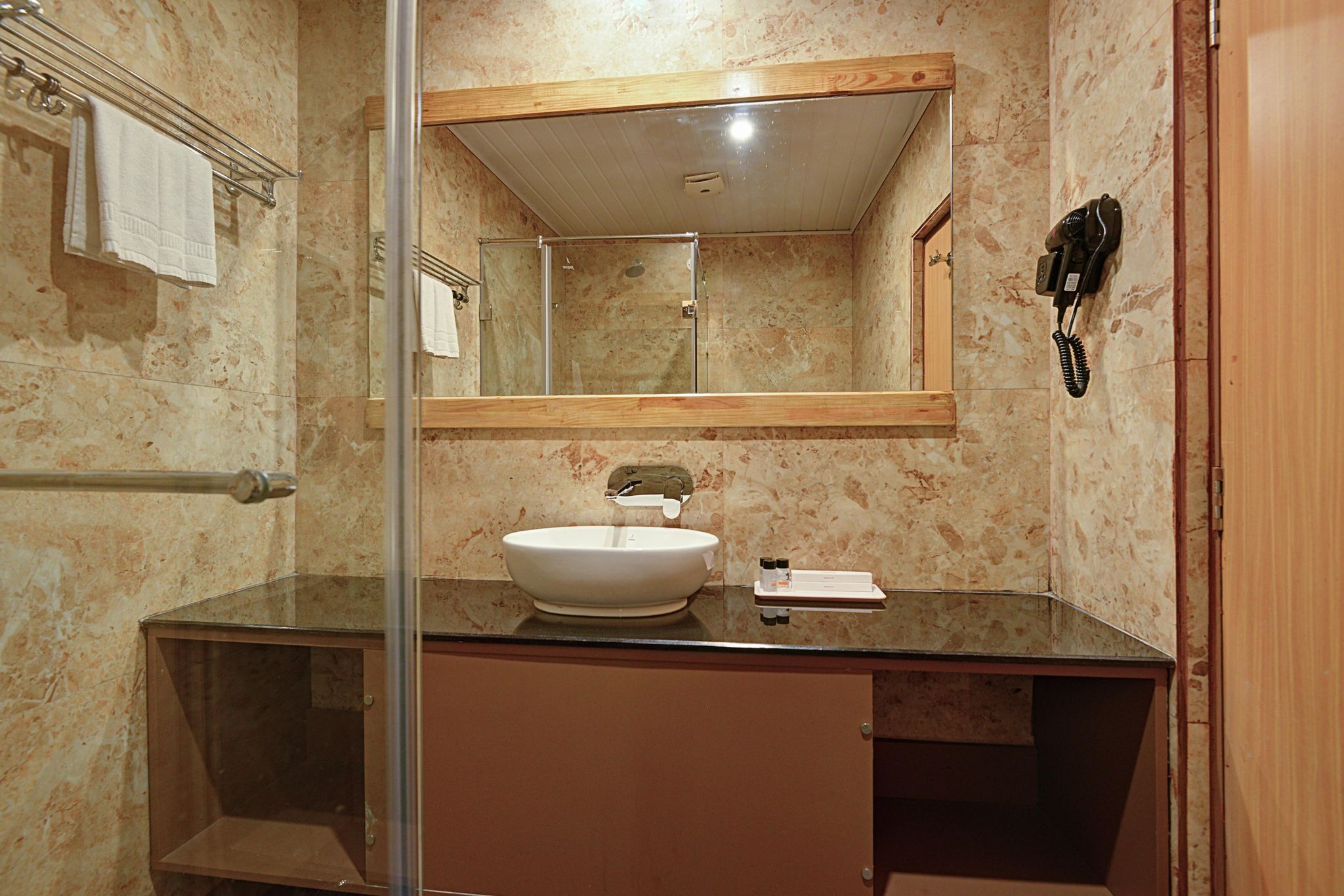Summit Montana Suites & Spa Premium Junior Suite with Sofa Cum Bed View Room 9
