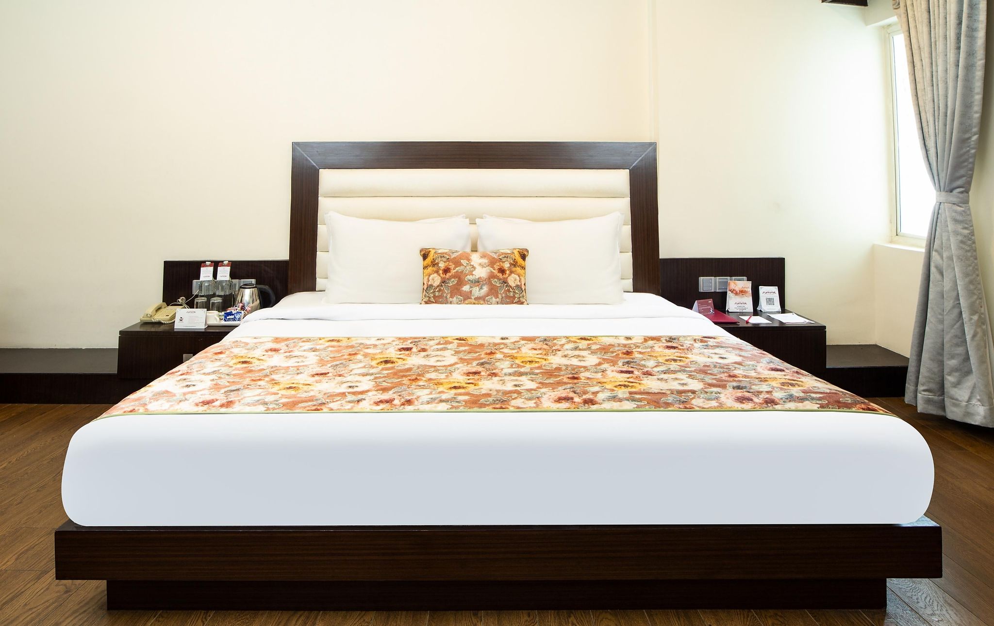 Summit Montana Suites & Spa Junior Suite View Room 3