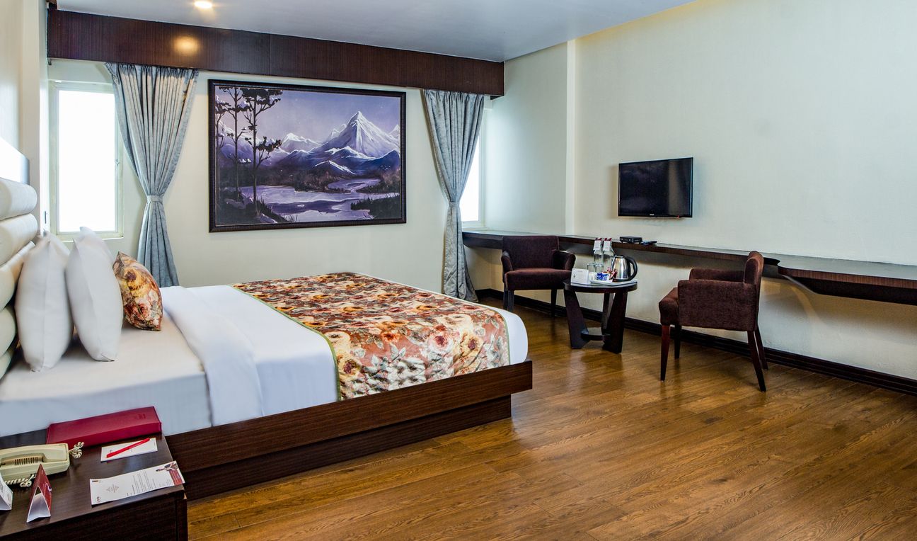 Summit Montana Suites & Spa Junior Suite Room 5