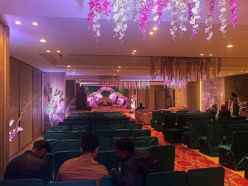 undefined Hotel The Legend 4