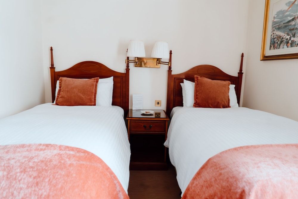 The Royal Hotel Standard Twin Room