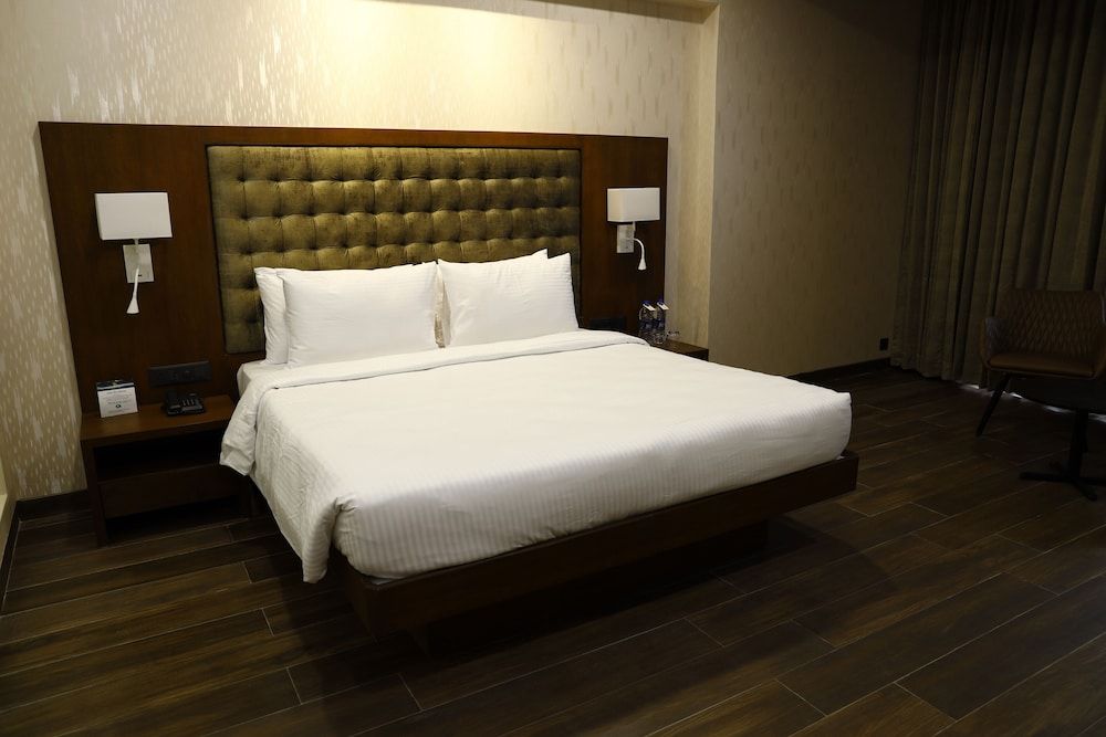 Devka Beach Resort Premium 10