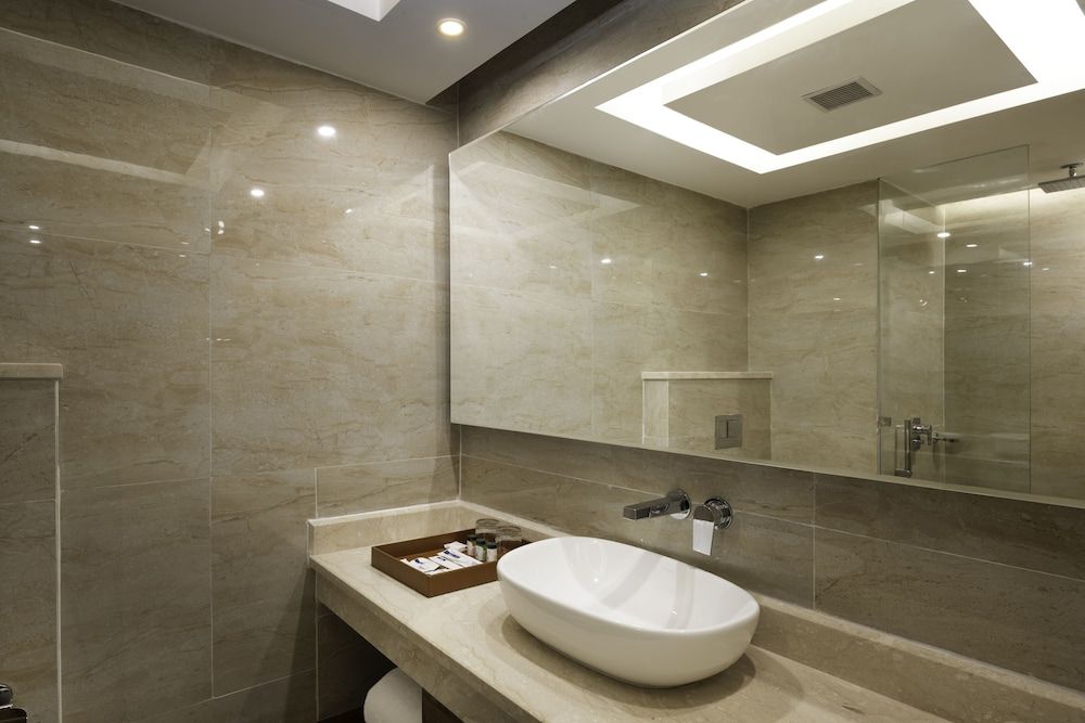 Cygnett Inn Paras Dehradun Superior Room 5