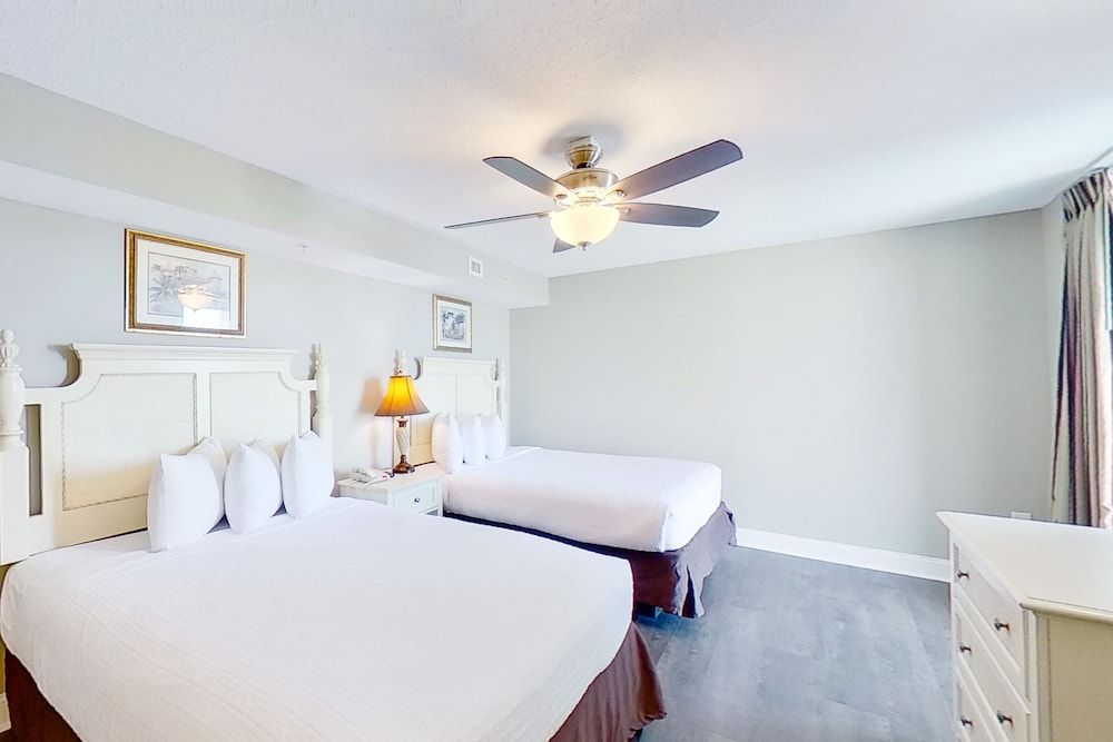 Condo, 2 Bedrooms