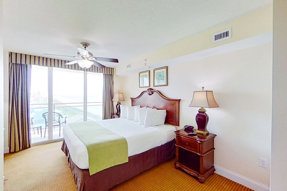 Condo, 2 Bedrooms (Beach View)