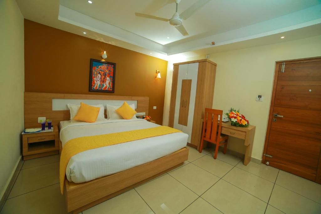 Sree Varshavilas Regency Deluxe Room 4