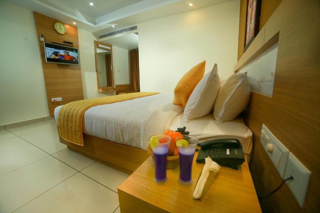 Sree Varshavilas Regency Deluxe Room 6