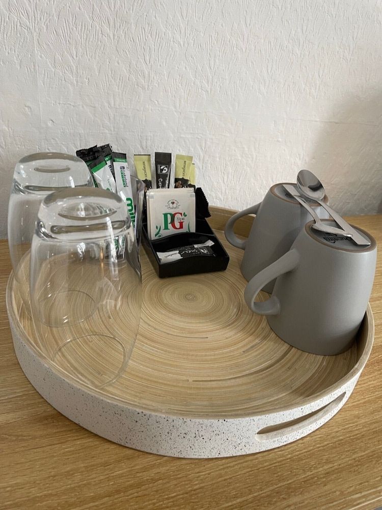 Bella Vista Standard Double Room, Ensuite (1st Floor) 9