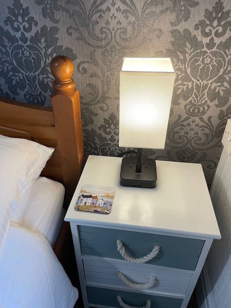 Bella Vista Standard Double Room, Ensuite (2nd Floor) 4