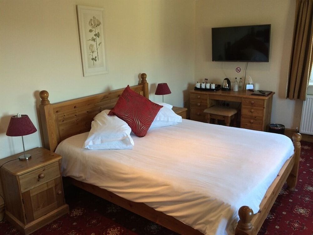 Hunters Lodge Inn Family Room, Ensuite 2