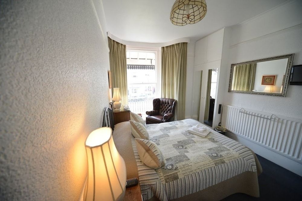 Marine View Double Room, Balcony, Sea View (En Suite) 2