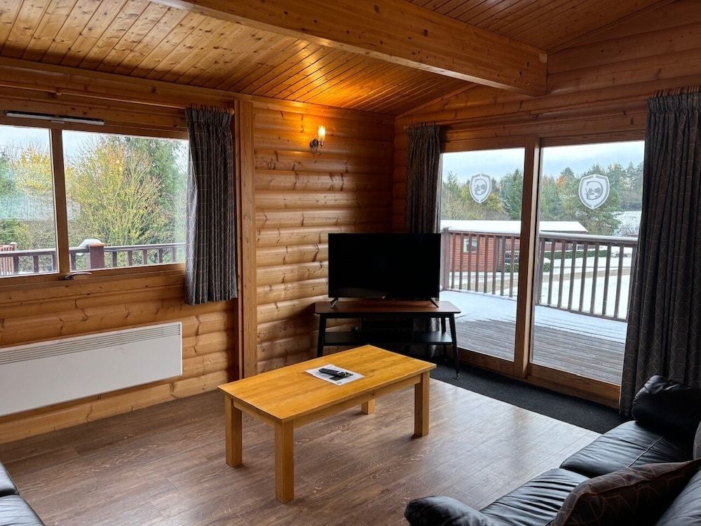 Greetham Valley Hotel Classic Chalet 6