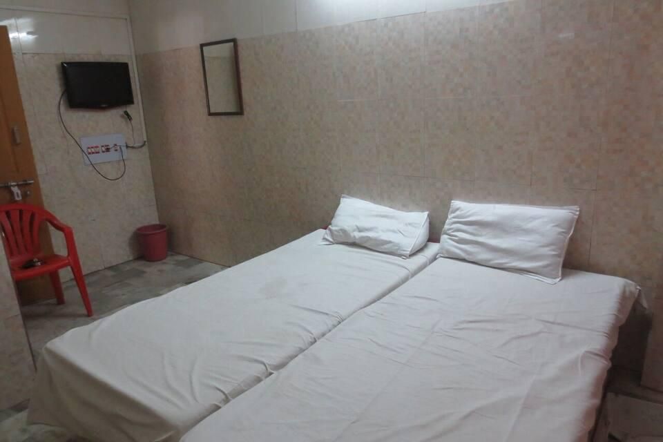 undefined Sri Sanjeeva Lodge 2