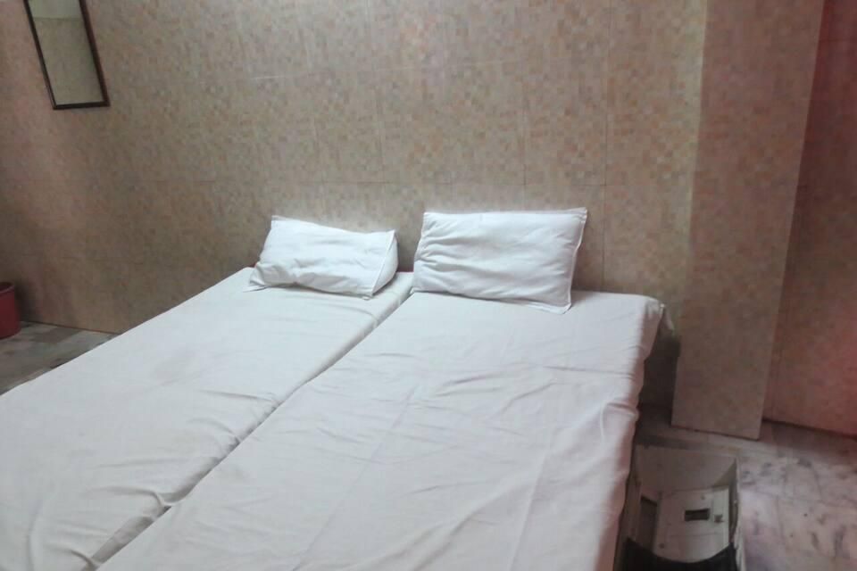 undefined Sri Sanjeeva Lodge 4