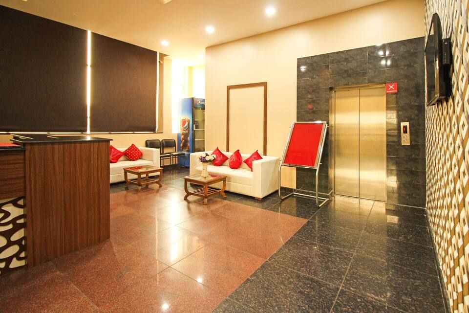 undefined The Elegance Hotel 3