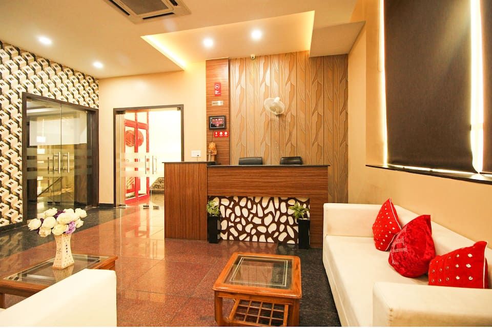 undefined The Elegance Hotel 2