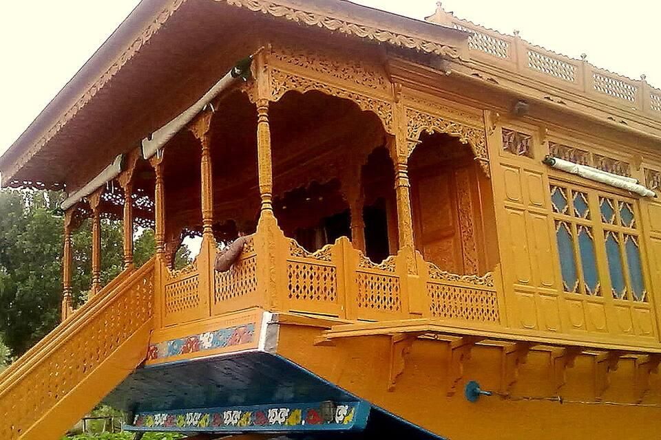 undefined Martin Houseboat 6