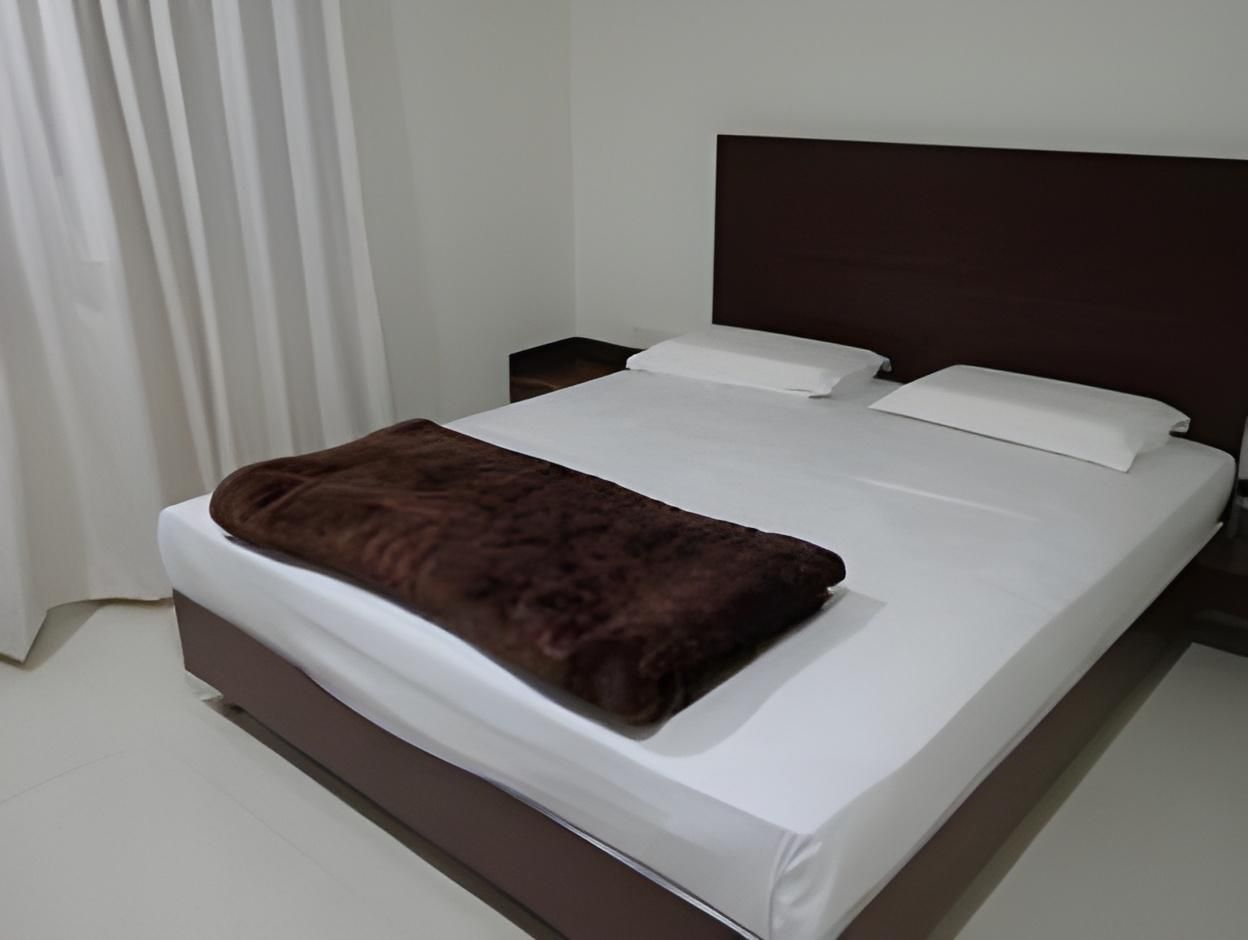 Deluxe Triple Bed Air Conditioning