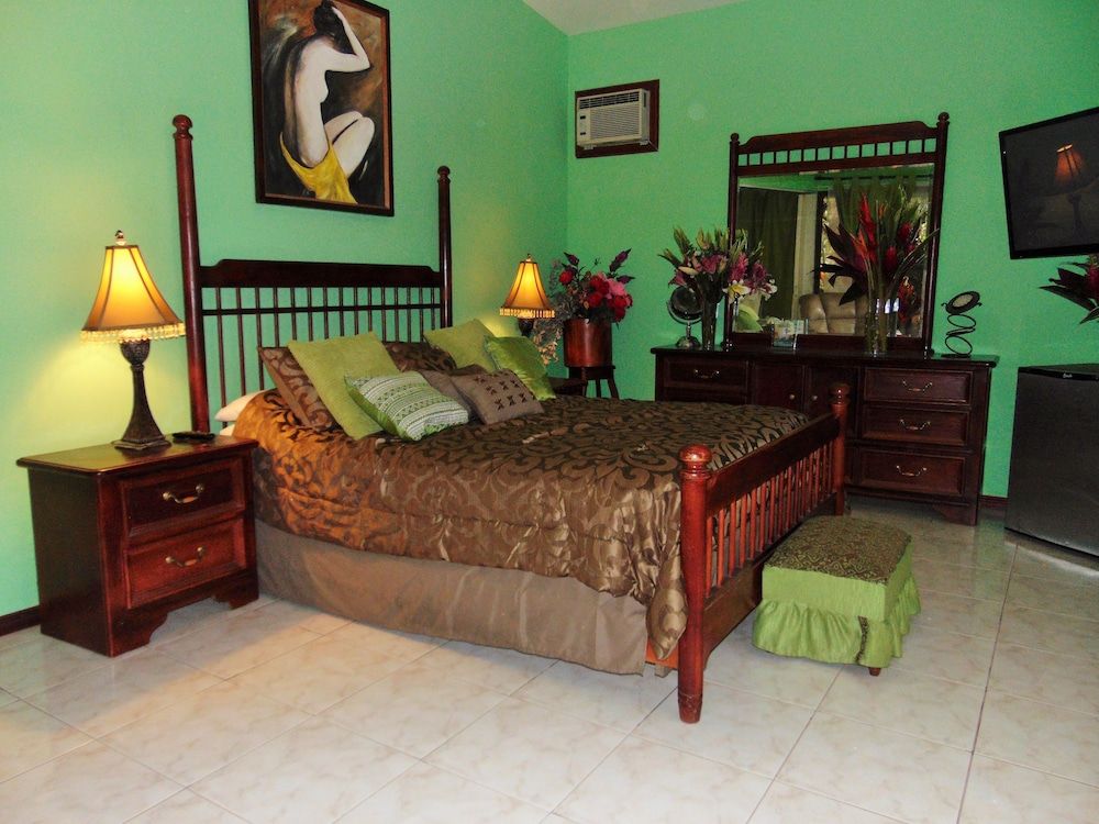 Honeymoon Room