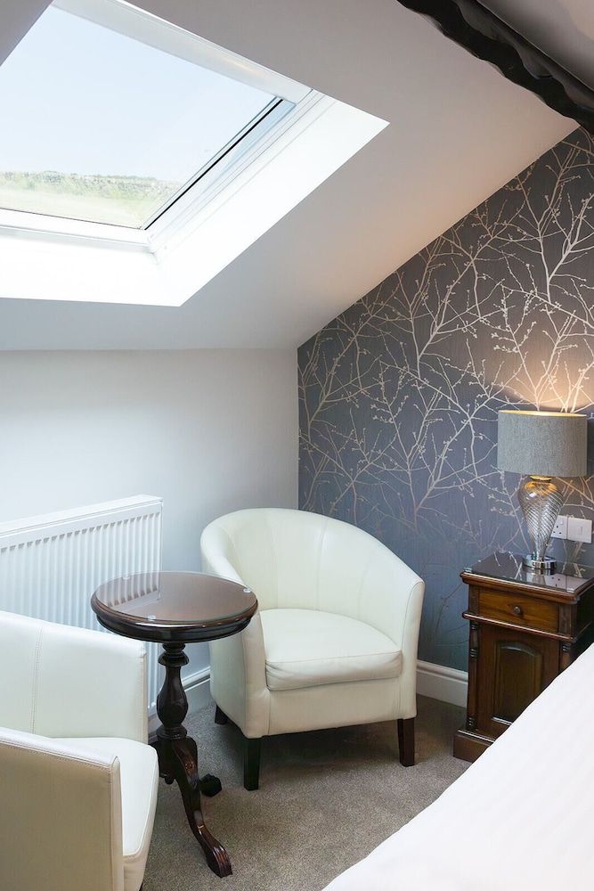 Pack Horse Inn Shared Dormitory, Ensuite (Stable Block Deluxe King ) 6