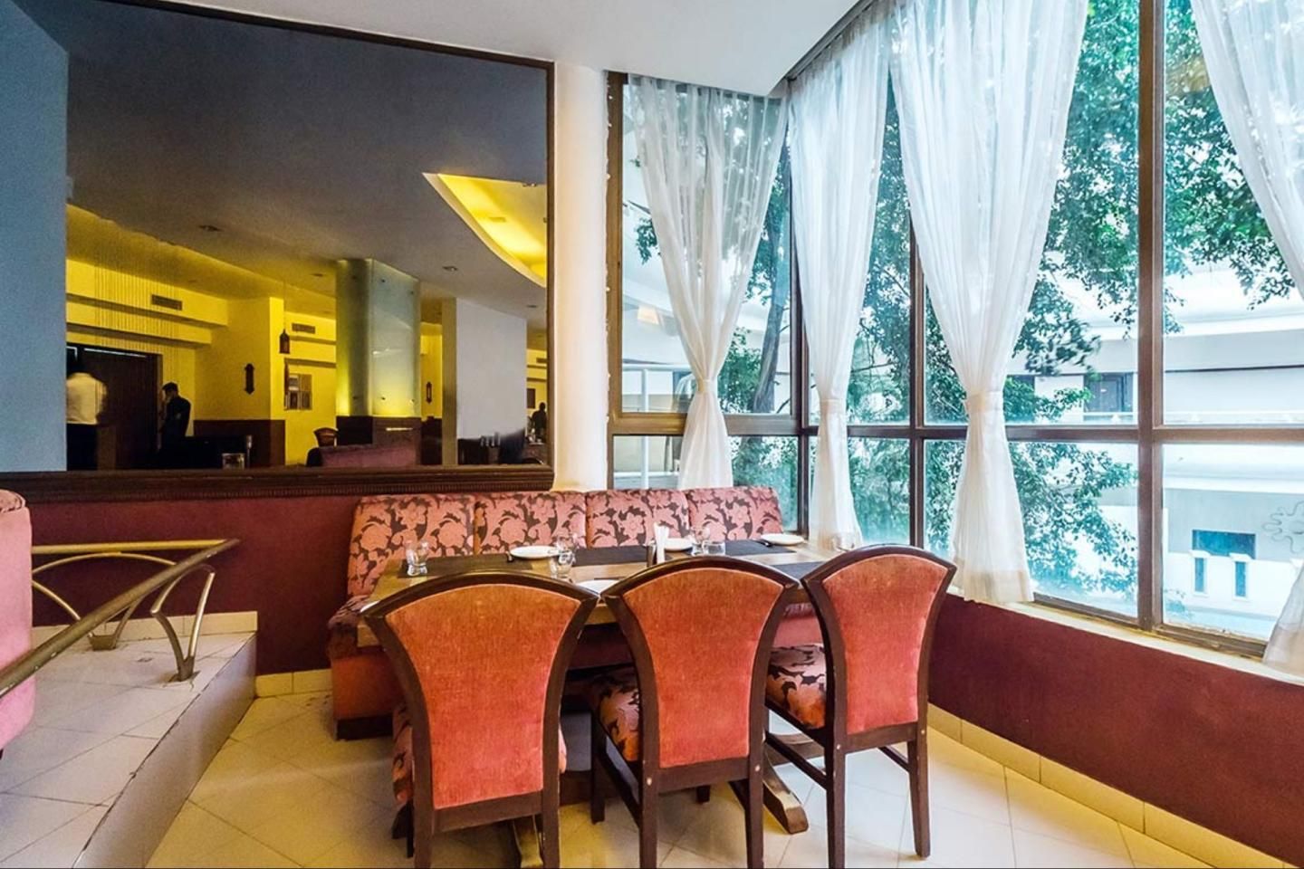 undefined THE HANS HOTEL 3