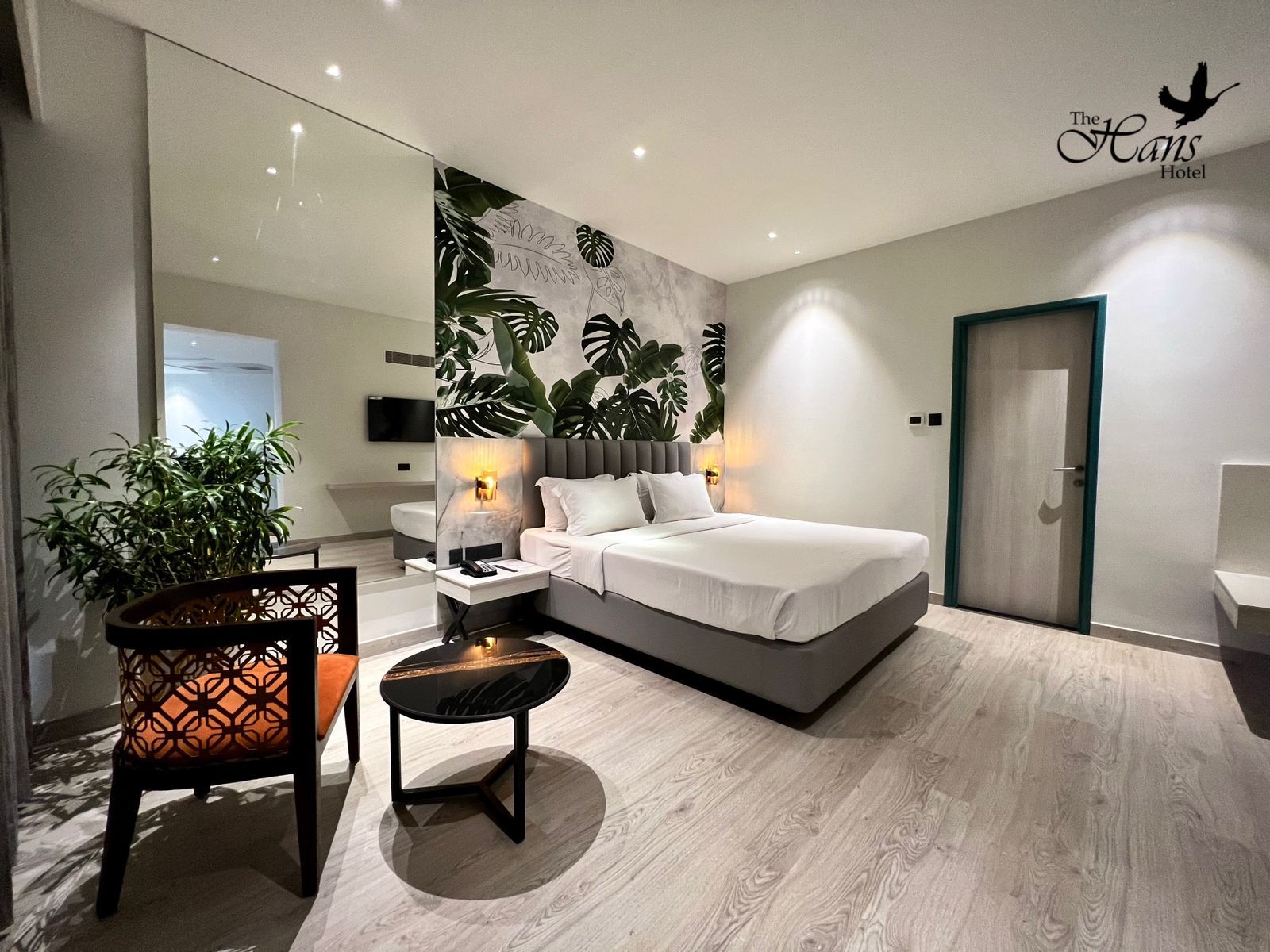 undefined THE HANS HOTEL 10