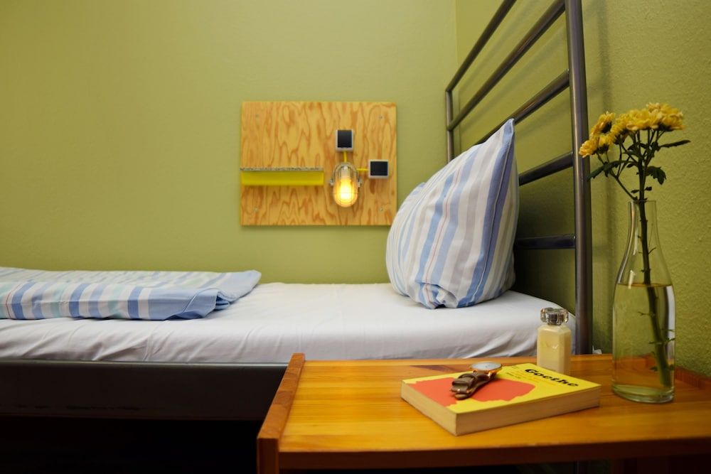 Twin Room, 2 Twin Beds, Private Bathroom