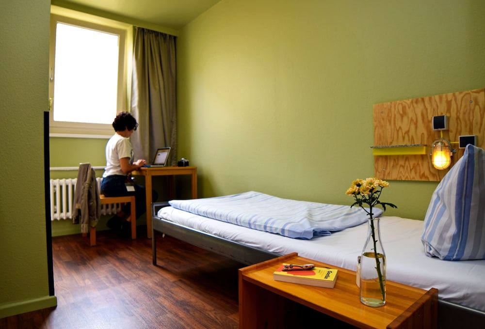 Twin Room, 2 Twin Beds, Private Bathroom