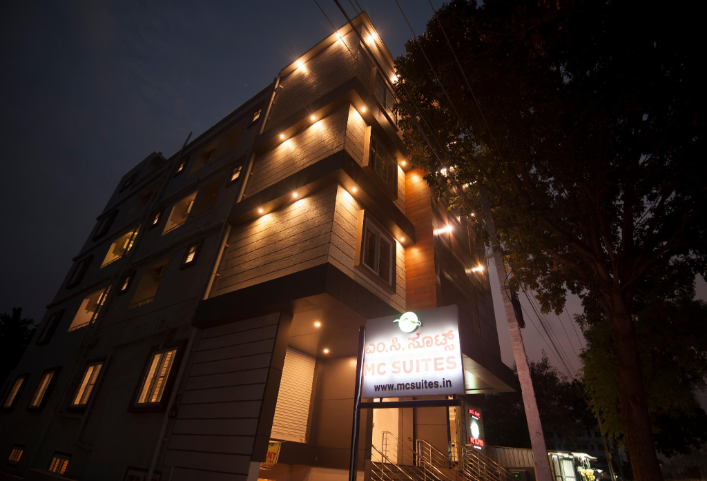 undefined MC Suites 6
