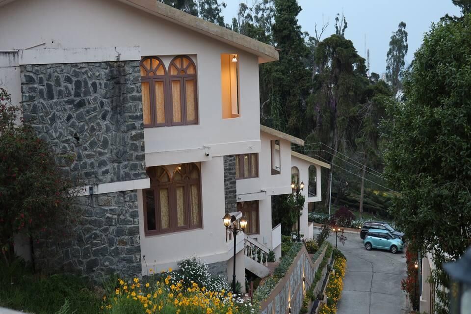 Kodai_Outside_view_from_Villa_rooms_jBveoL
