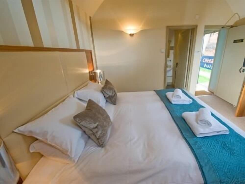 Double Room, Ensuite ((Plum))
