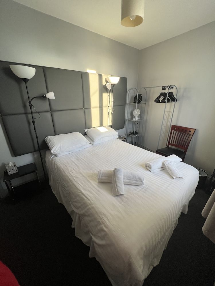 Links Lets Double Room 3