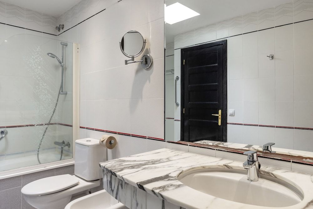 Club Cala Blanca Apartment, 2 Bedrooms 15