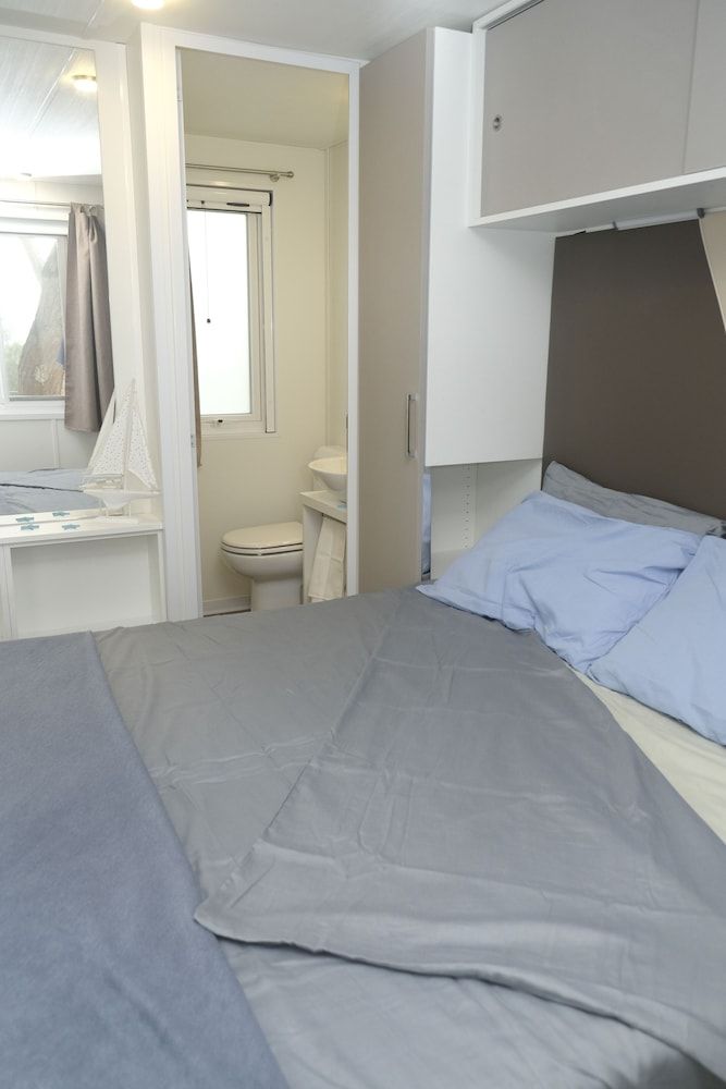 Superior Mobile Home, 2 Bedrooms