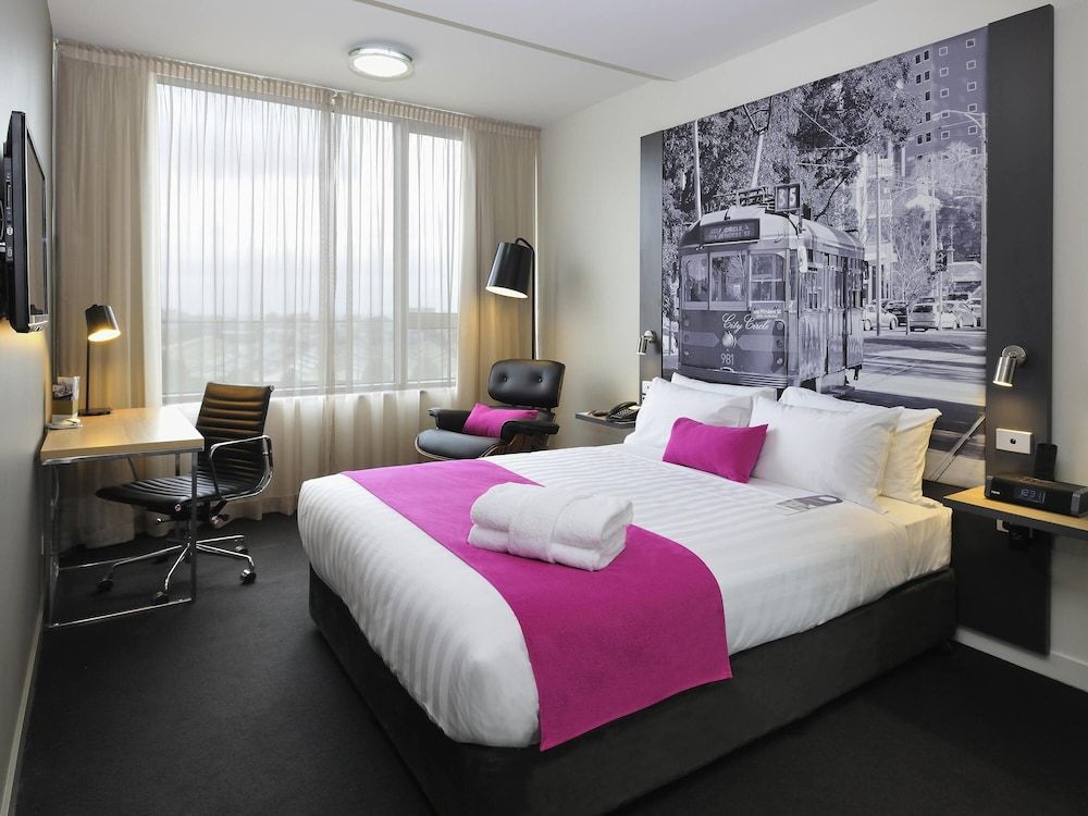Mercure Melbourne Therry Street Studio, 1 Queen Bed