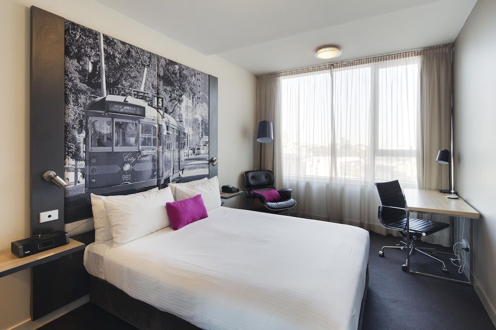 Mercure Melbourne Therry Street Studio, 1 Queen Bed 2