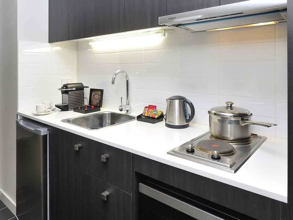 undefined Mercure Melbourne Therry Street 6