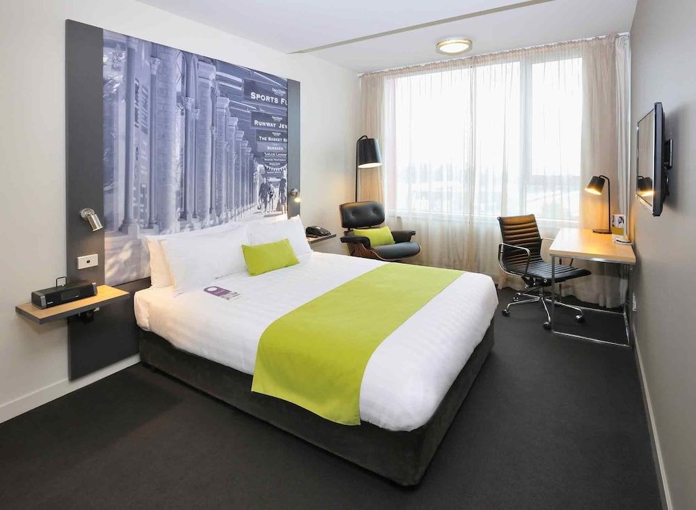 undefined Mercure Melbourne Therry Street 8