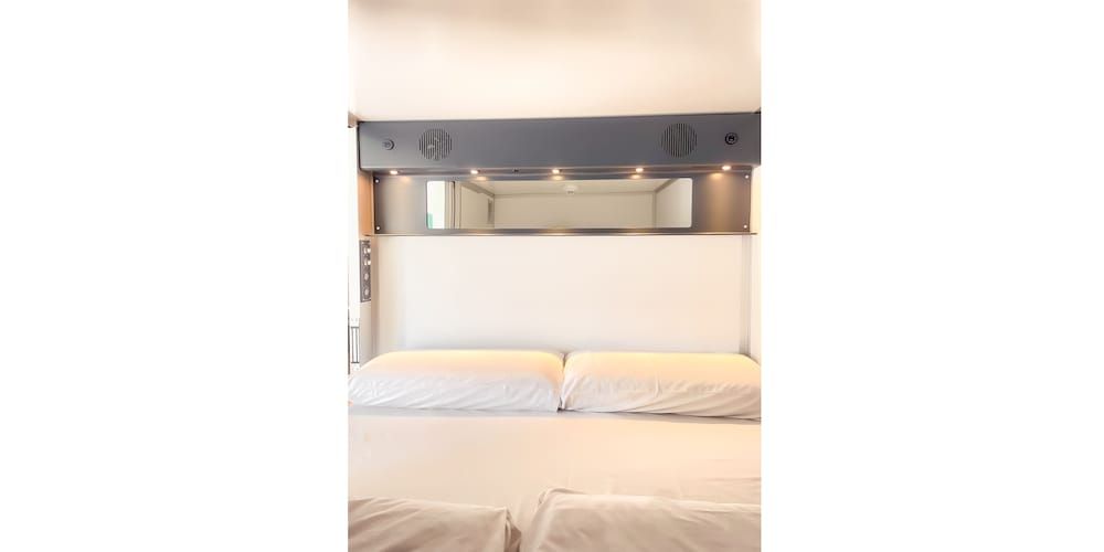 Copenhagen Downtown Hostel Double bed in private Capsule (2 pax) - Upper level 3