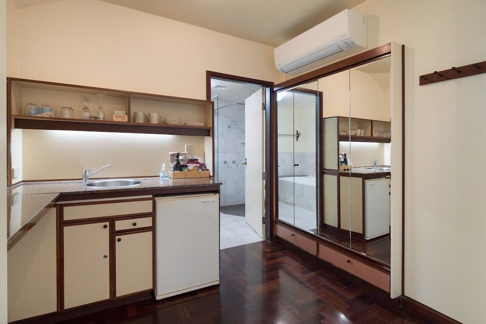 Beach Hotel Resort Beach Balcony Loft Suite 3