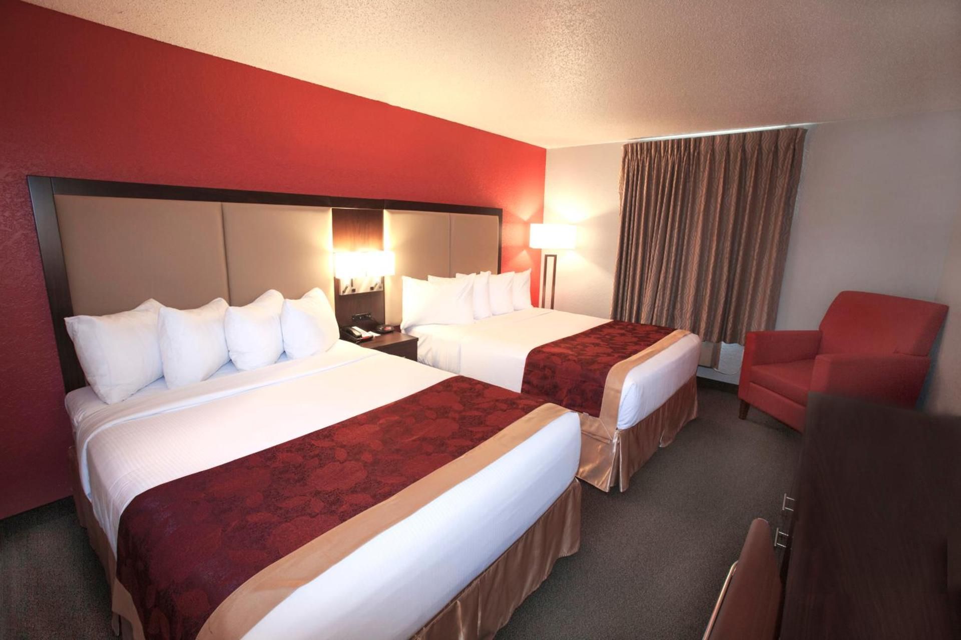 Accessible 2 Queen Bed Non-Smoking Room
