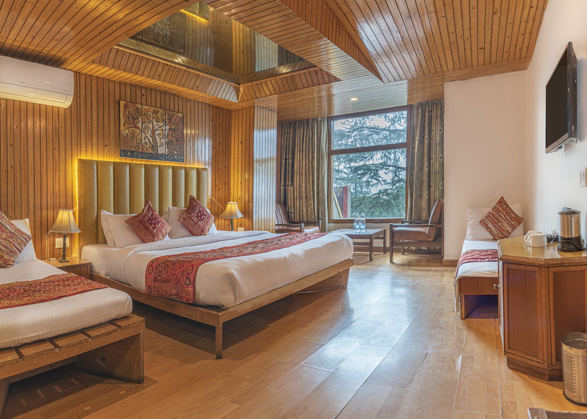 Hotel Shingar The Mall Road Super Deluxe  AC Hot & Cold 3